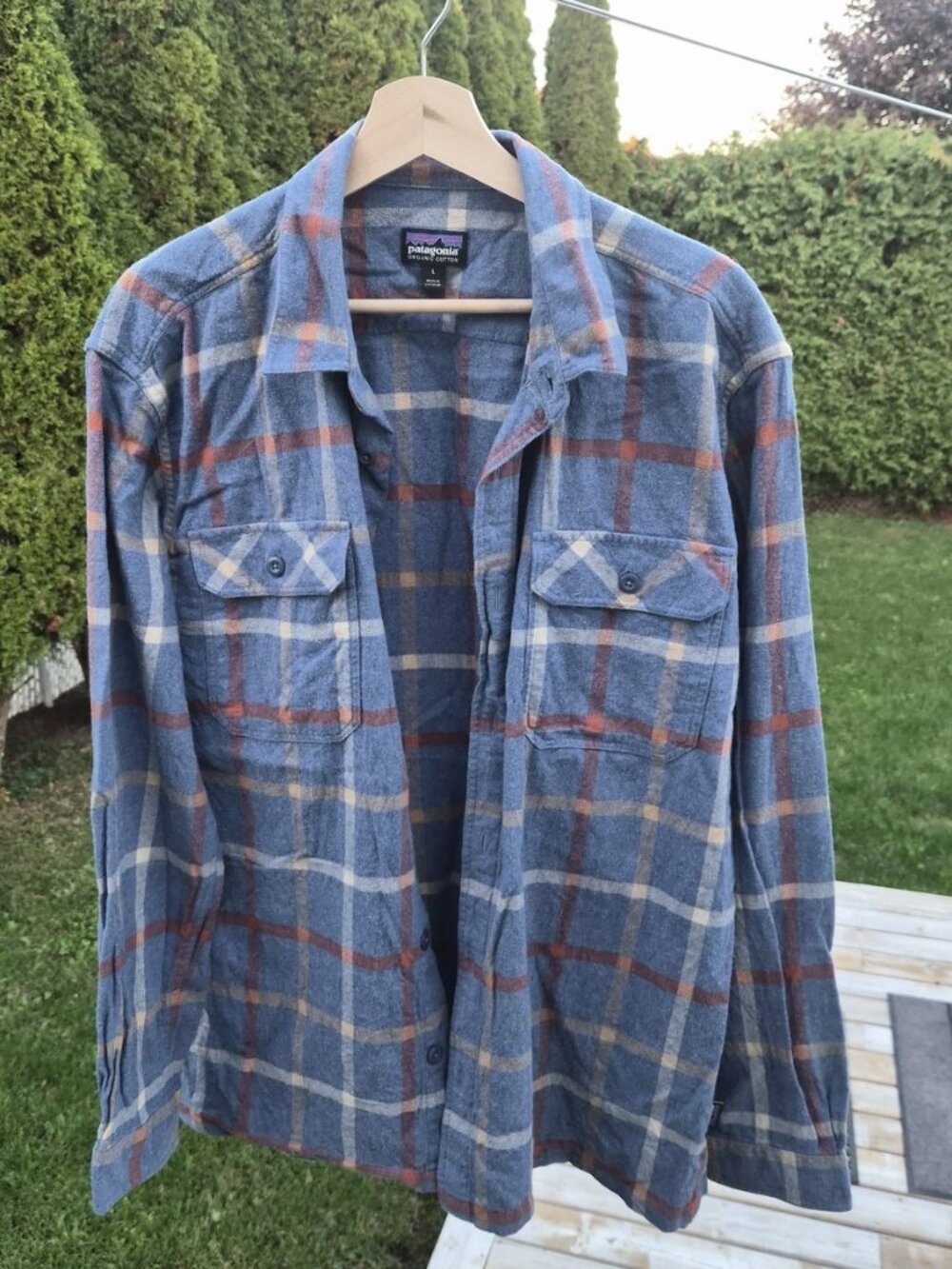Patagonia Organic Cotton Fjord Flannel Shirt Men's L Blue Grey Rust Windowpane